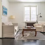 Spacious Apt In Vibrant Kallio