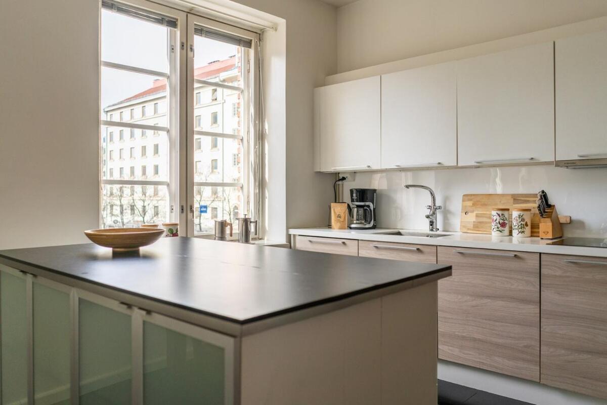 Huoneisto Spacious In Vibrant Kallio